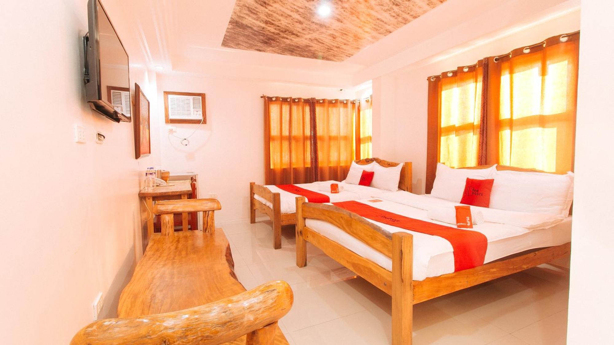 RedDoorz Plus @ Jollydays Hotel Nueva Ecija San Jose  Exterior foto
