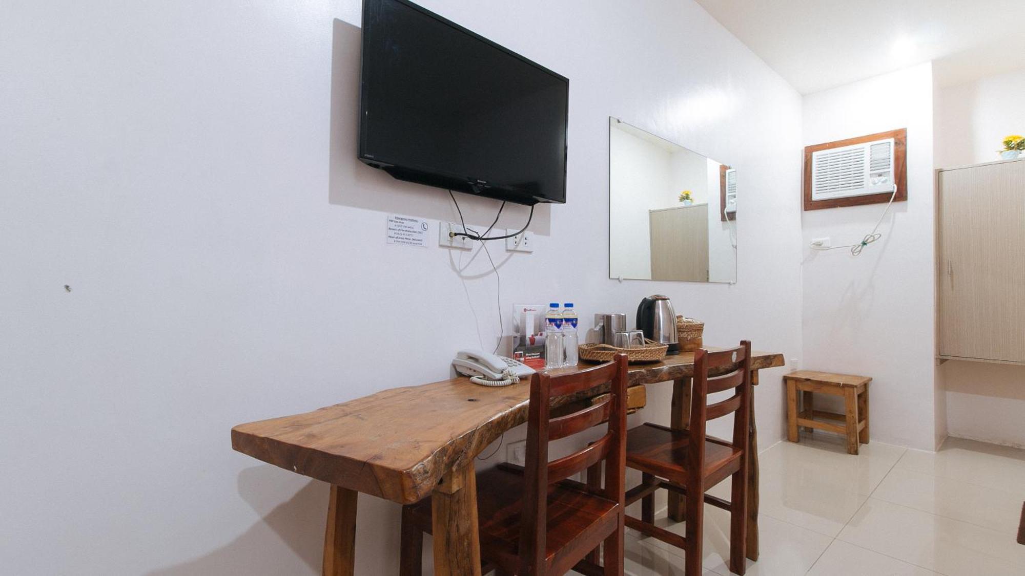 RedDoorz Plus @ Jollydays Hotel Nueva Ecija San Jose  Exterior foto