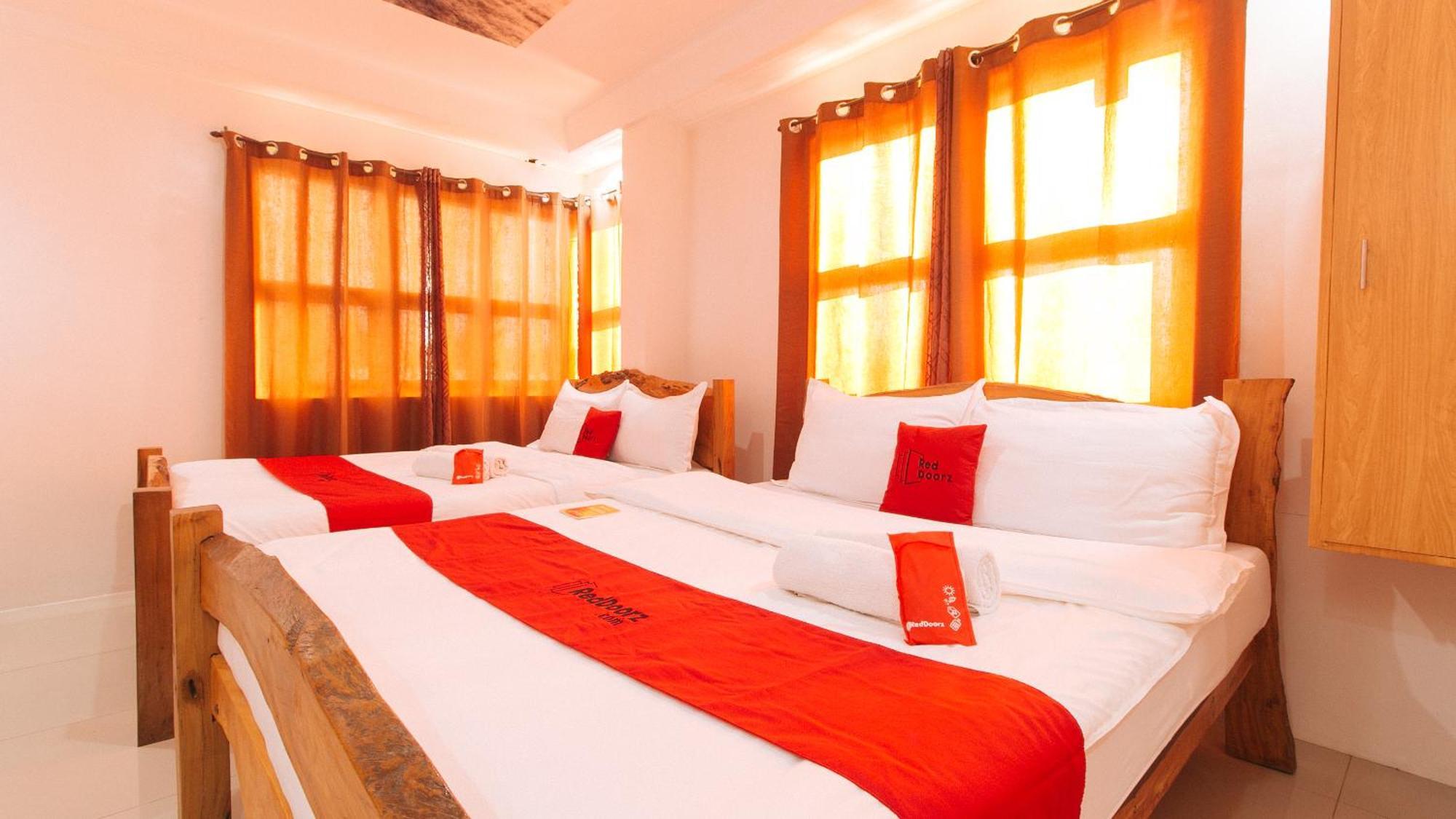 RedDoorz Plus @ Jollydays Hotel Nueva Ecija San Jose  Exterior foto