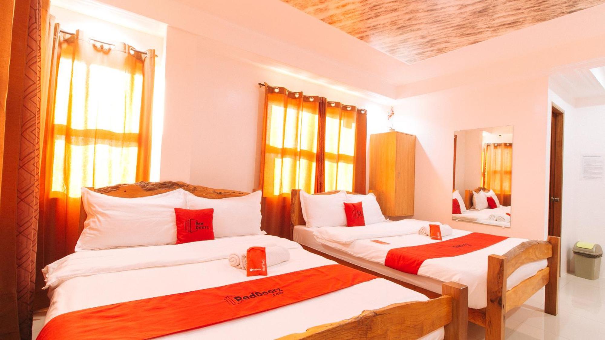RedDoorz Plus @ Jollydays Hotel Nueva Ecija San Jose  Exterior foto