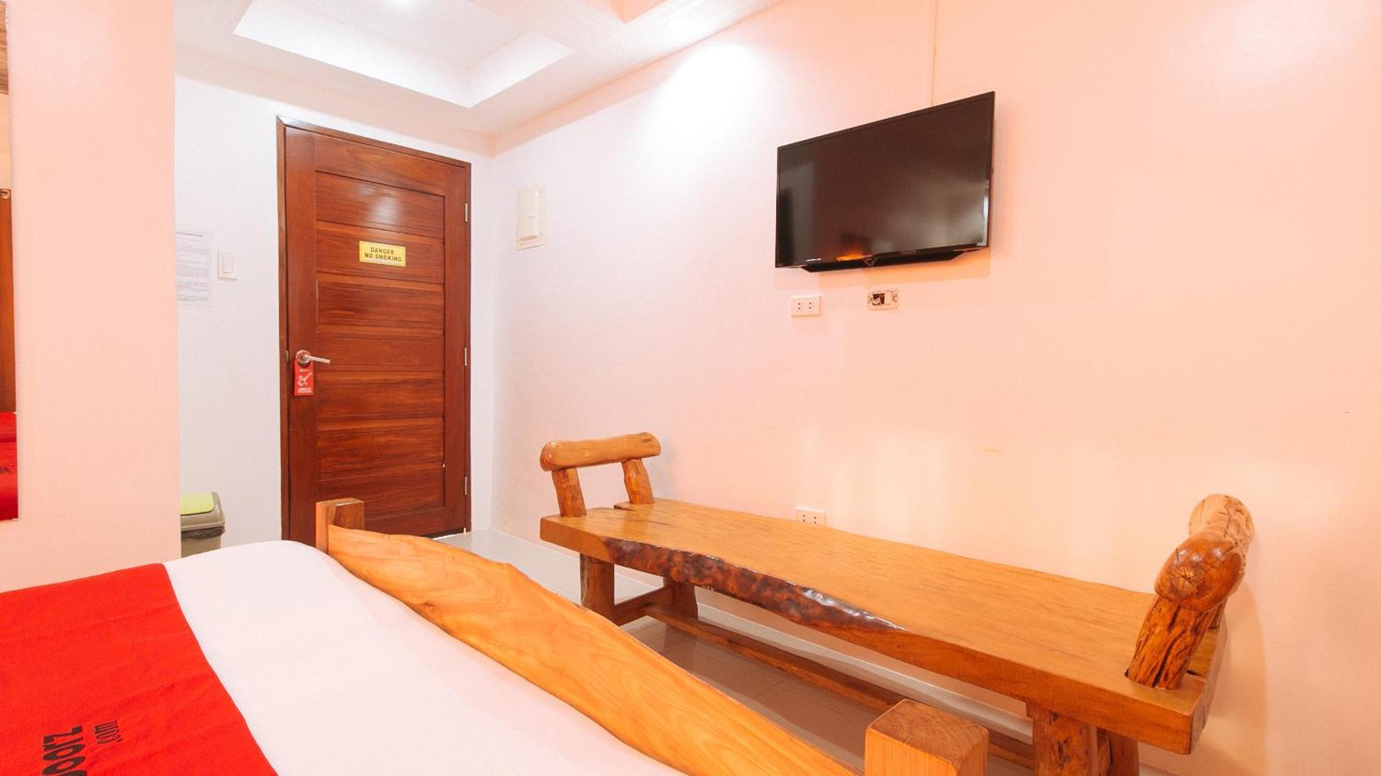 RedDoorz Plus @ Jollydays Hotel Nueva Ecija San Jose  Exterior foto